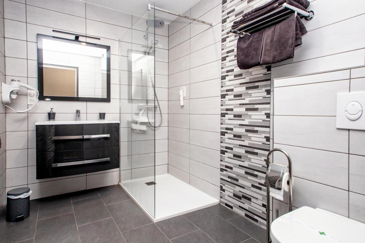 The Originals Boutique, Hotel De La Baie De Morlaix Carantec Esterno foto